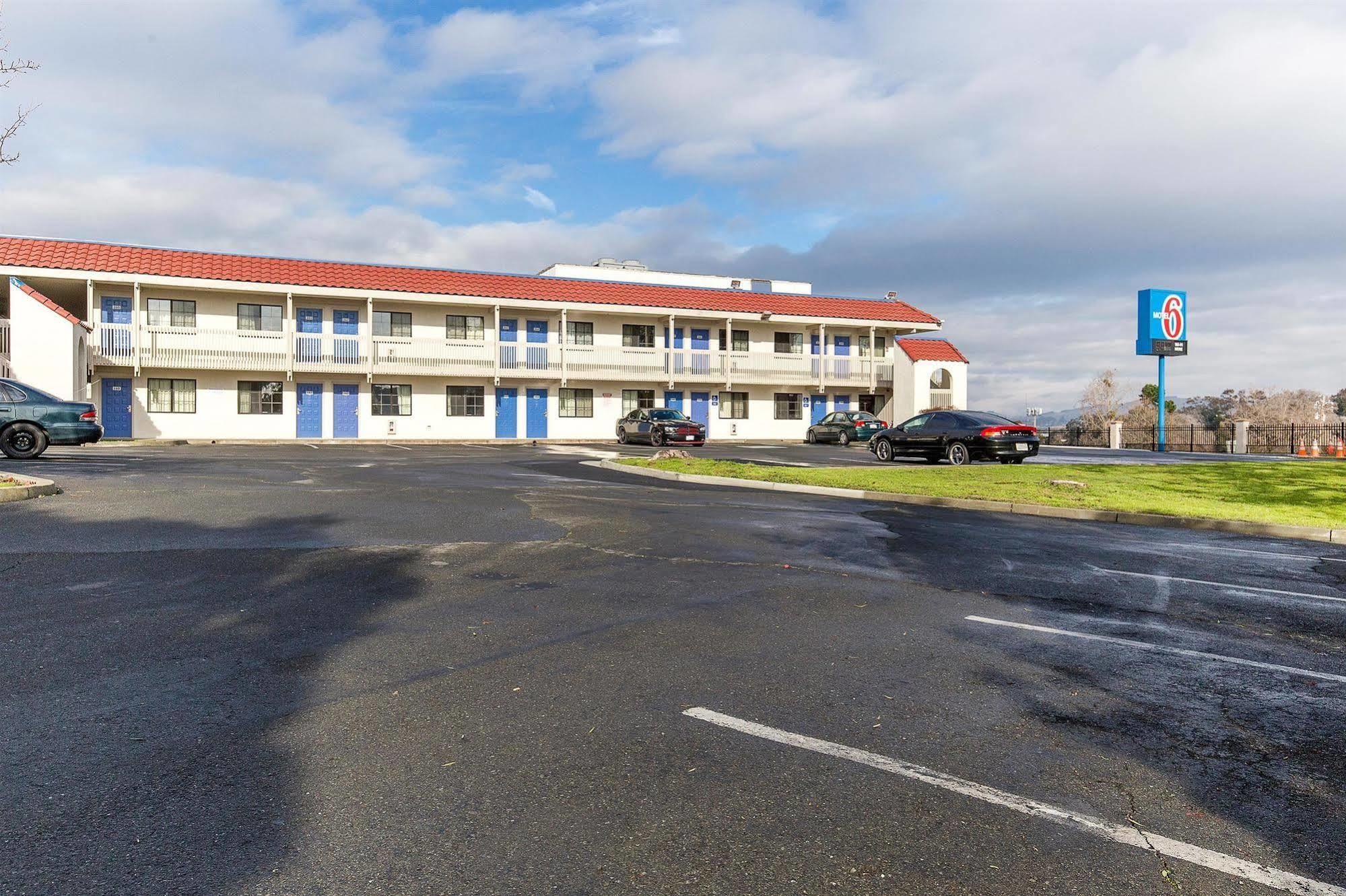 Motel 6 Vallejo - Maritime North المظهر الخارجي الصورة